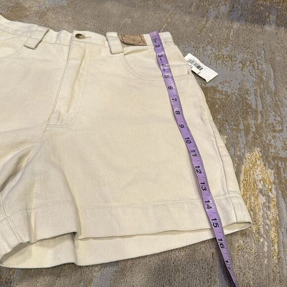 Vintage early 90s Chazzz Credentials Khaki corduroy shorts , sz. 5 (fits small) - Picture 7 of 8